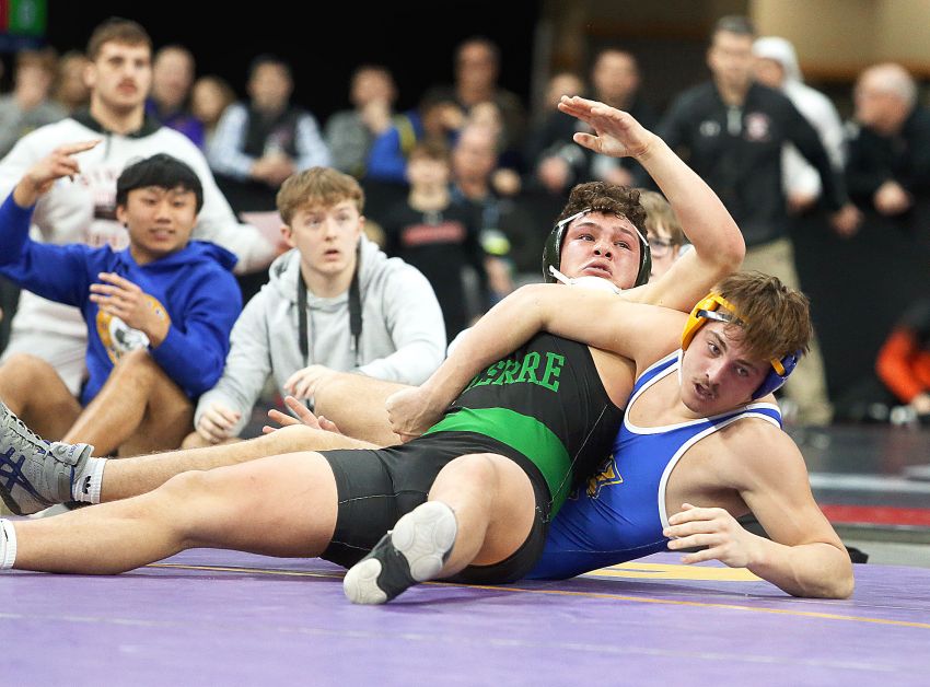 Pierre's Elijah Boutchee trades in Governor green for Lakota Nation Invitational championship